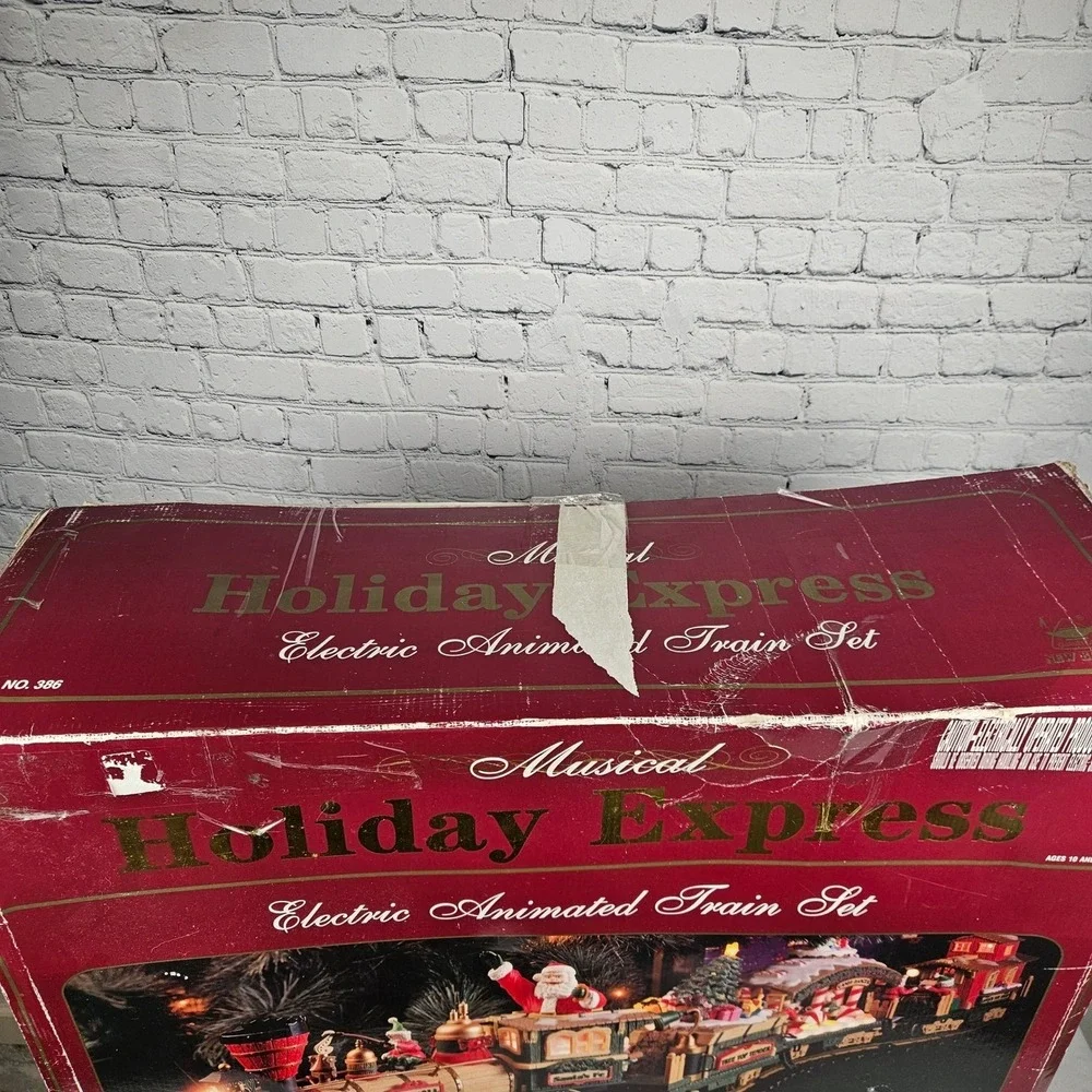 New Bright Musical Holiday Express Electric Animated‎ Train Set No. 386 Santa Fe